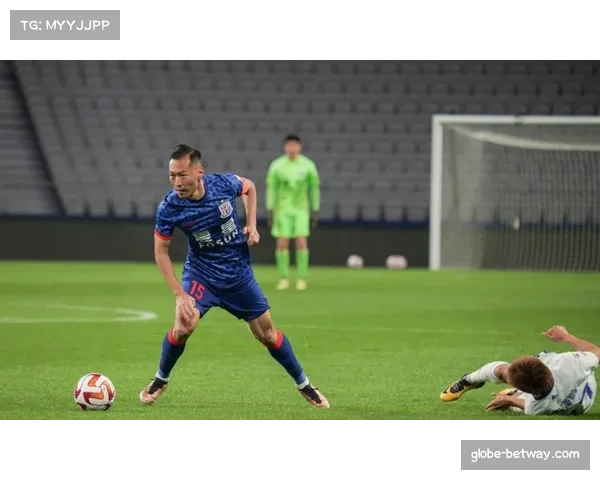 申花锋线三外援仅剩拉唐可用 盖伊米内罗训练拉伤缺席关键客场 申花锋线三外援仅剩拉唐可用 盖伊米内罗训练拉伤缺席关键客场